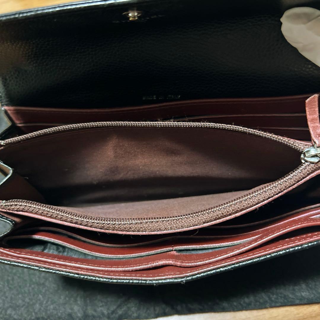 CHANEL キャビアスキン長財布