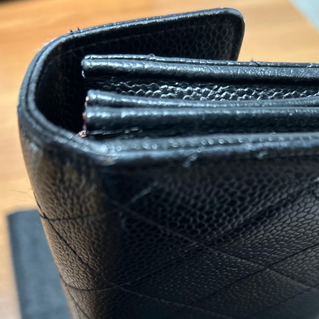 CHANEL キャビアスキン長財布