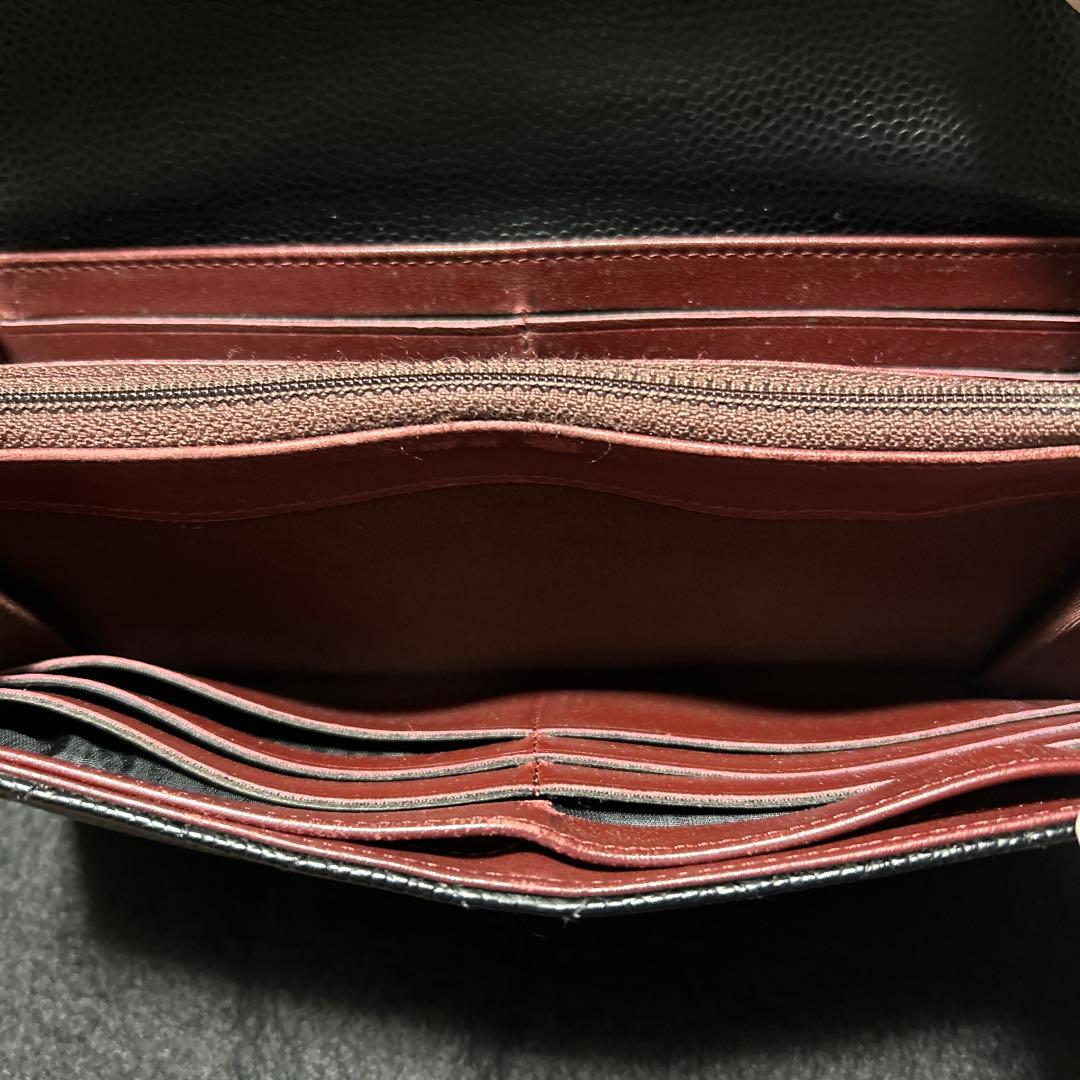 CHANEL キャビアスキン長財布