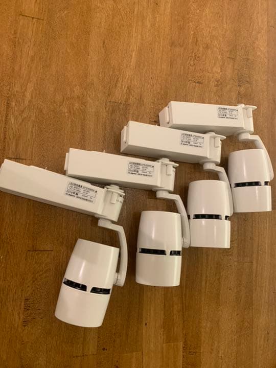 【お買い得】LED照明器具 EFS4069W 4個セット