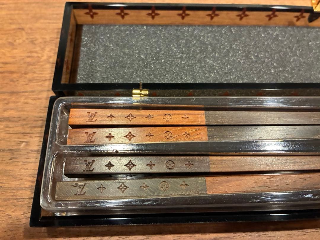 Louis Vuitton 箸&箸置きセット 非売品モノグラム 【VIP限定】