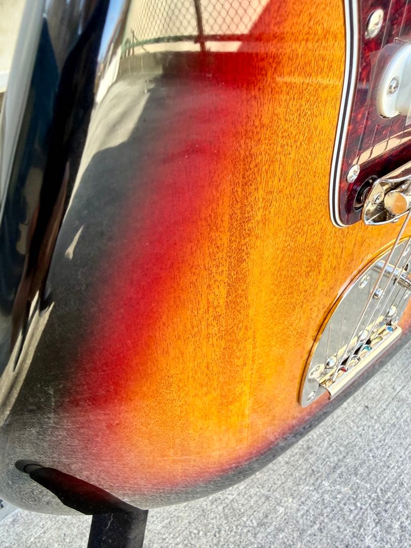 【新品】Squier Classic Vibe ’70s Jaguar