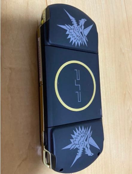 PSP ポータブル　モンスターハンター3rdハンターズモデル