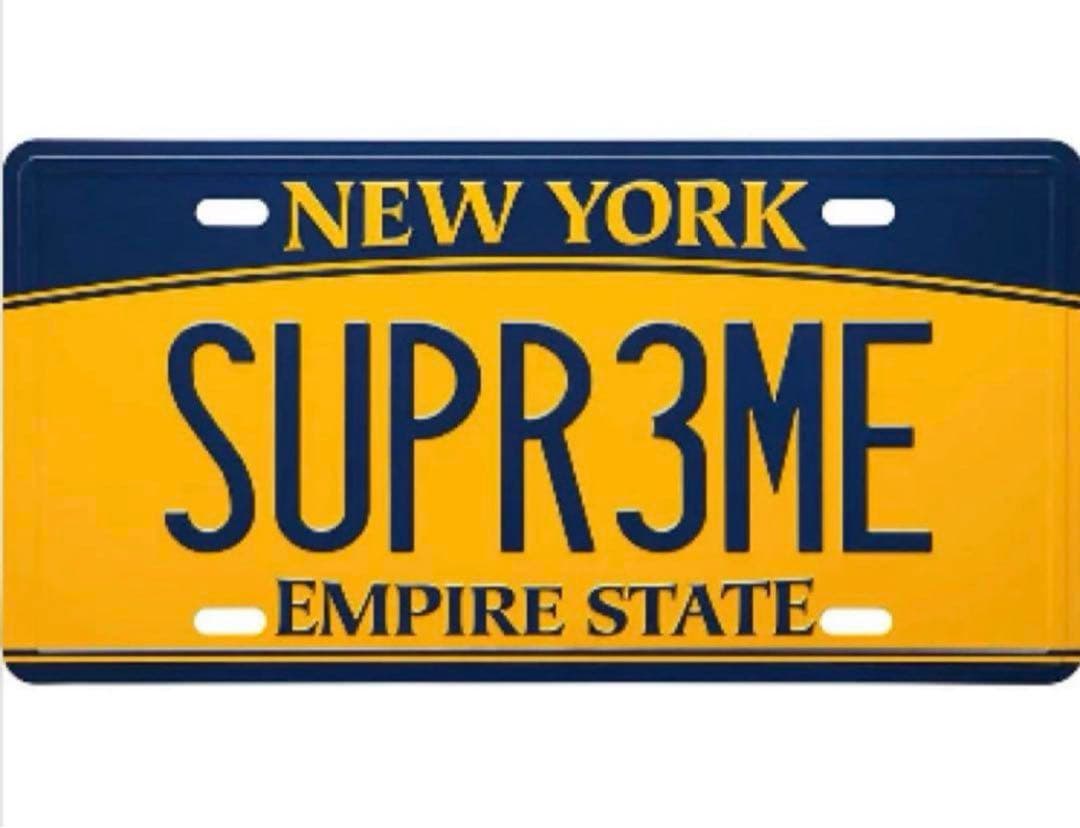 置物 Supreme License Plate