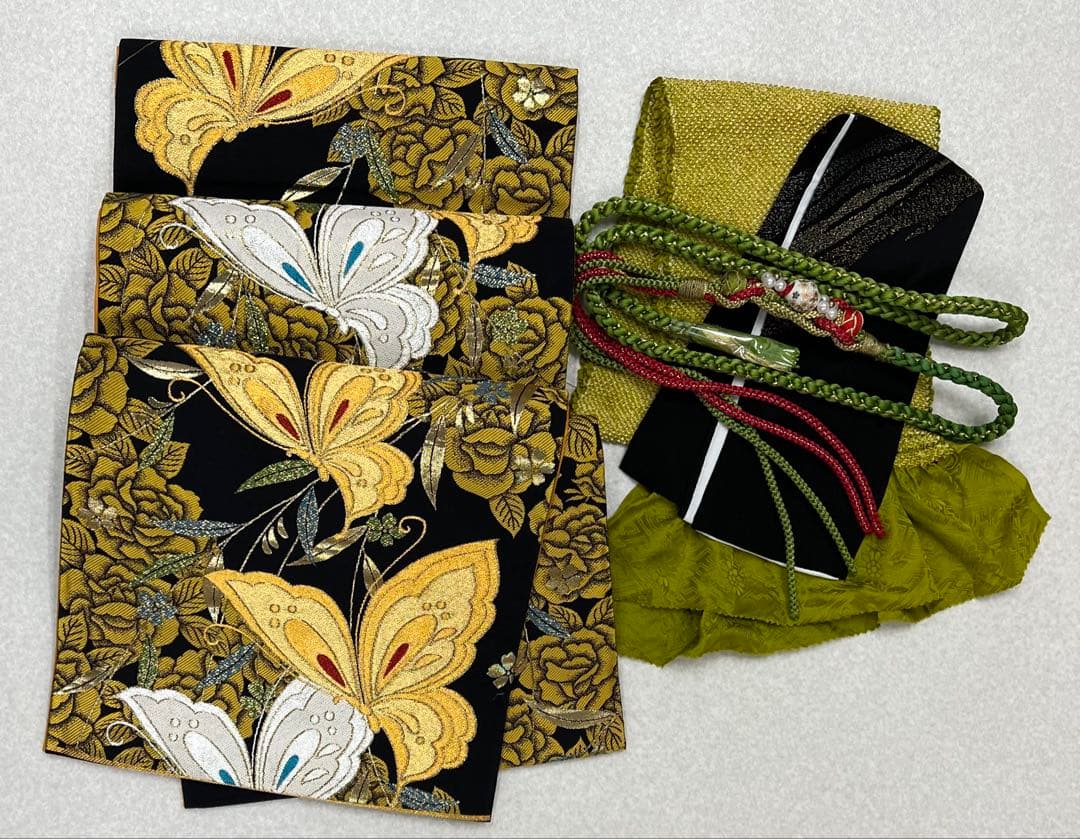 振り袖　フルセット　別誂長襦袢　赤　成人式　金彩加工　結婚式　刺繍半襟　745