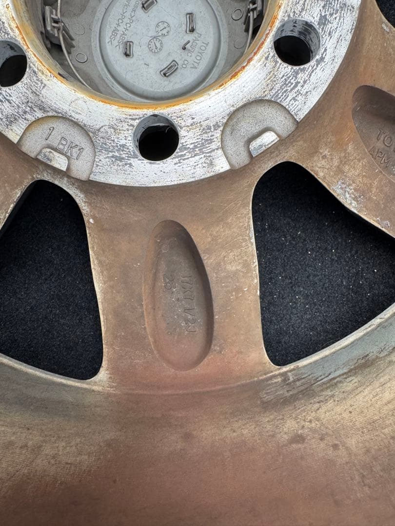 ①NeoxP 150 ランドクルーザープラド純正 17in 7.5J+25