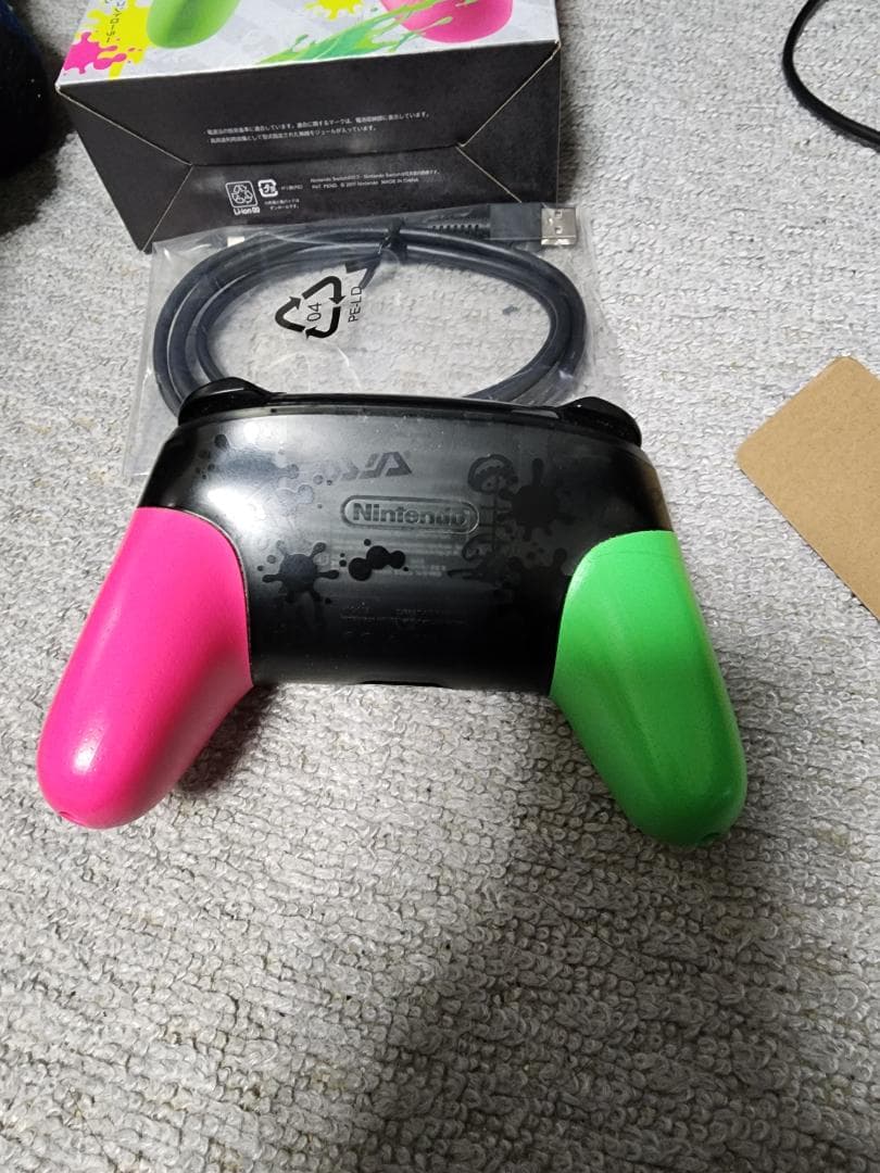 NINTENDO SWITCH PROコントローラー スプラトゥーン2