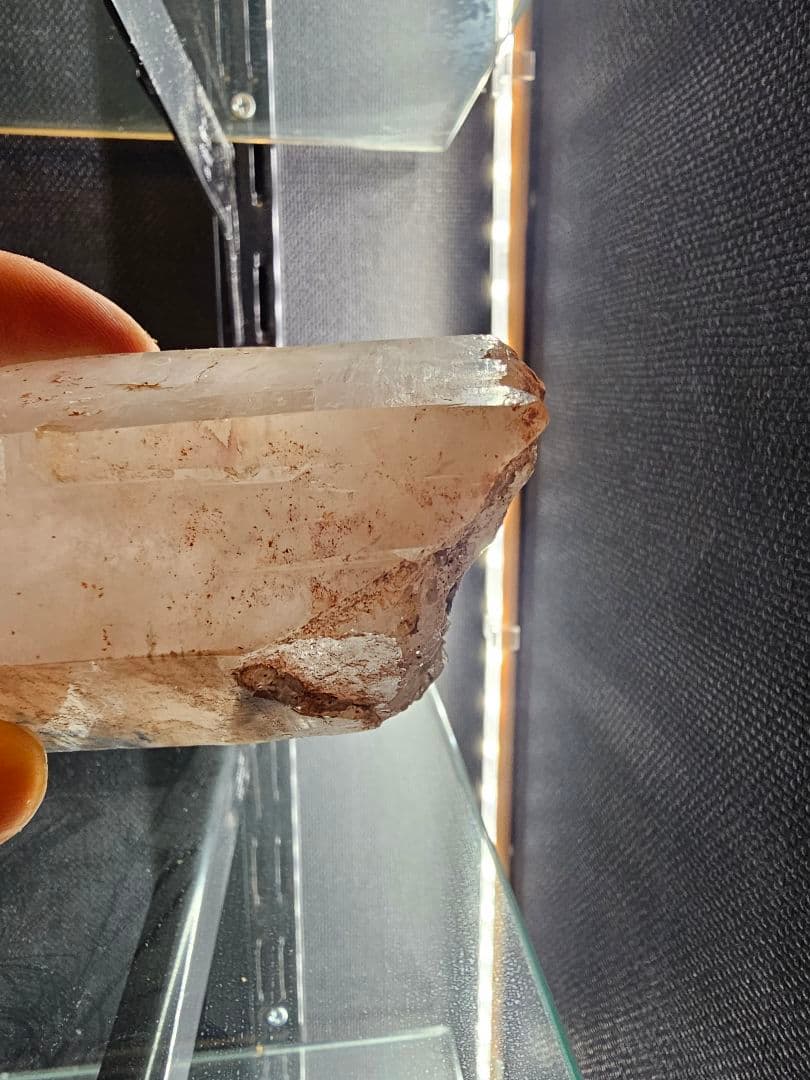 パパゴアイト入り水晶(南アフリカ産)