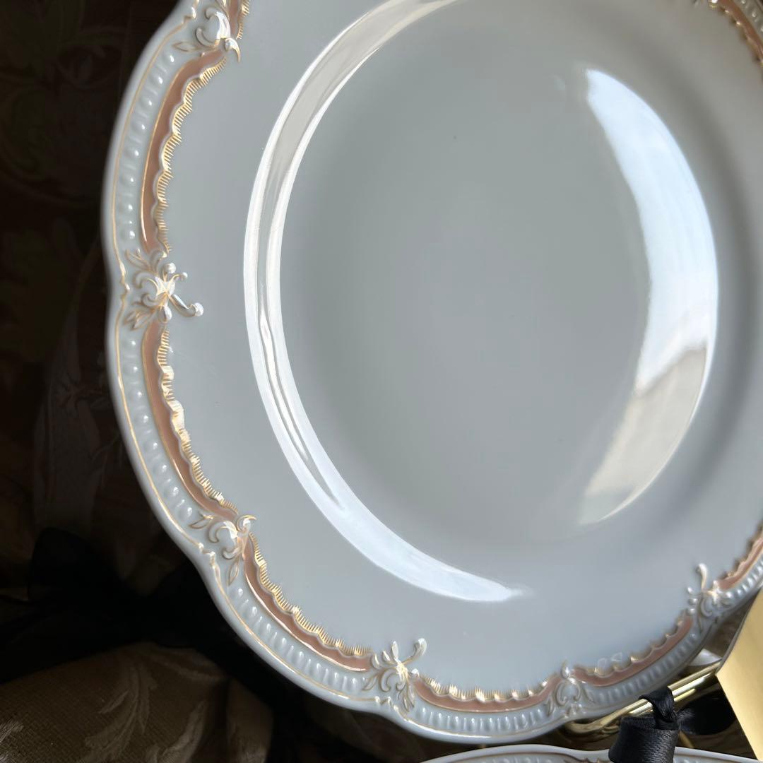 新品ドイツ製 HUTSCHENREUTHER ペールピーチ美しいディナー皿 5枚