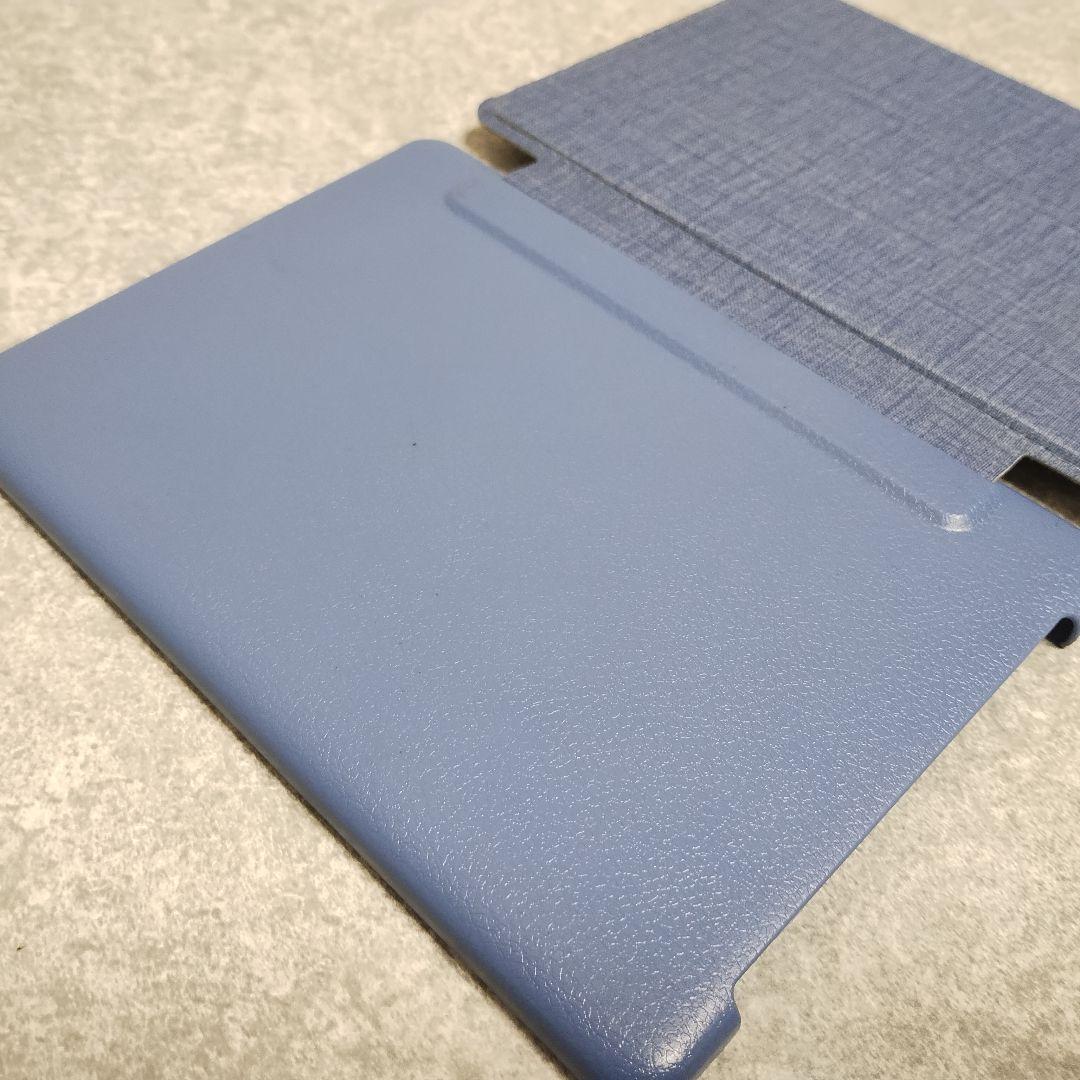 Meebook M6 ケース付きです。