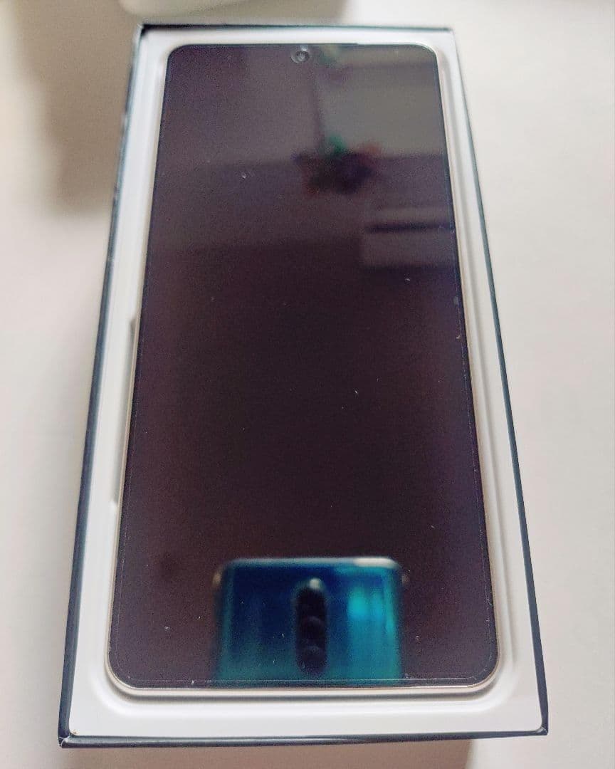 【本日発送】iQOO Z10 Turbo Pro 金 ほぼ新品 特典多数