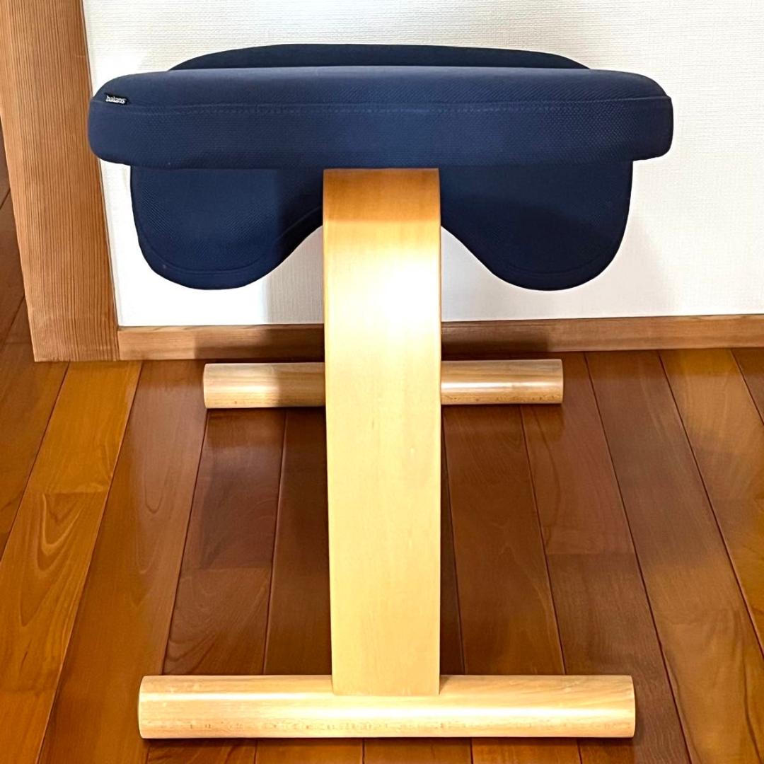 美品　サカモト　バランスイージー バランスチェア ネイビー