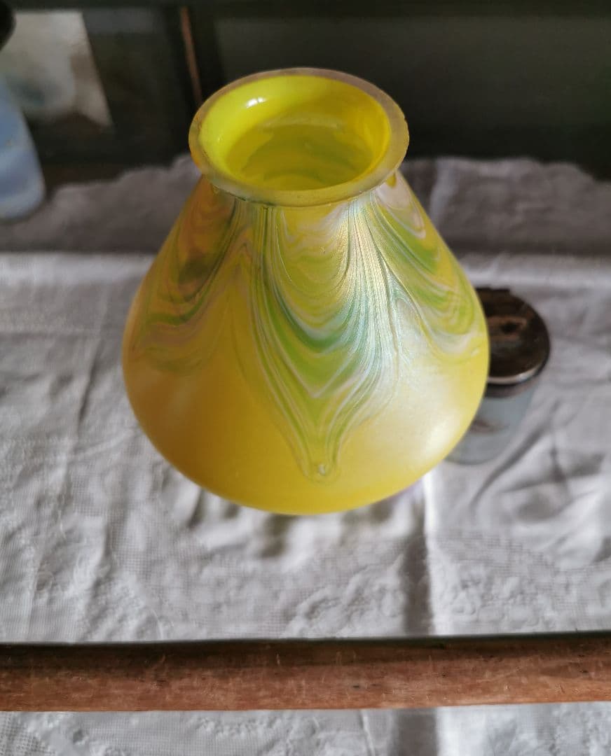 ランプシェイドのみ：アンティーク 玉虫黄色&翠&乳白&桜 ファブリル系虹彩ガラス