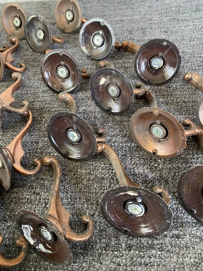 フック　25個　コート掛け　壁掛けフック　金具　カーテンフック　アンティーク