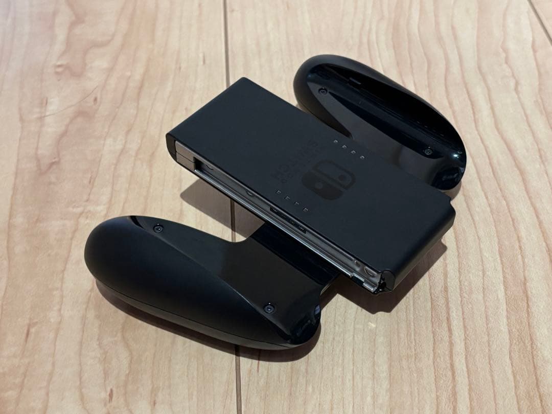 ニンテンドースイッチ Nintendo Switch ネオンレッド 美品