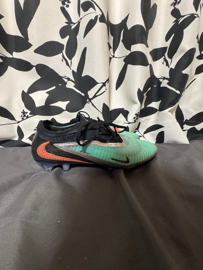 ナイキ ファントム 6 LOW エリート