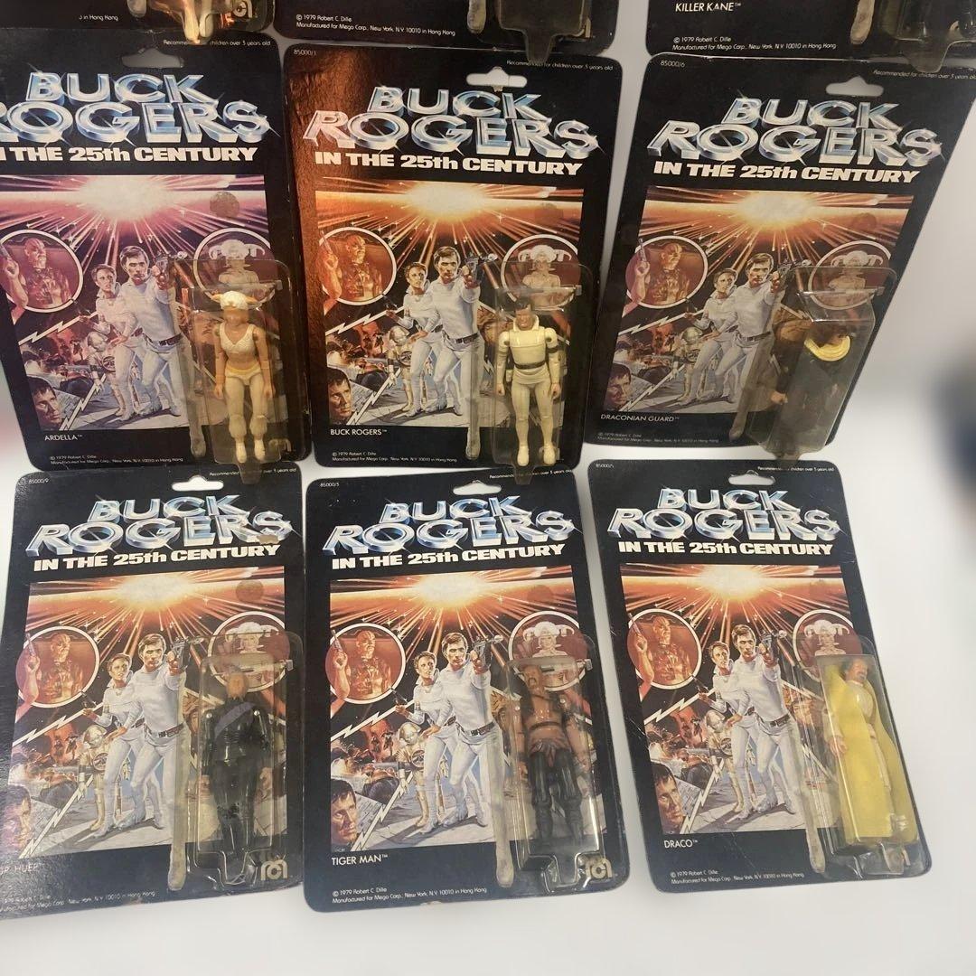 1979年バックロジャースの新品未開封のフィギュア9体セットです。