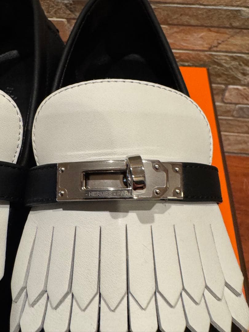エルメス　モカシン　≪デスタン≫ 黒白　シルバー金具　37