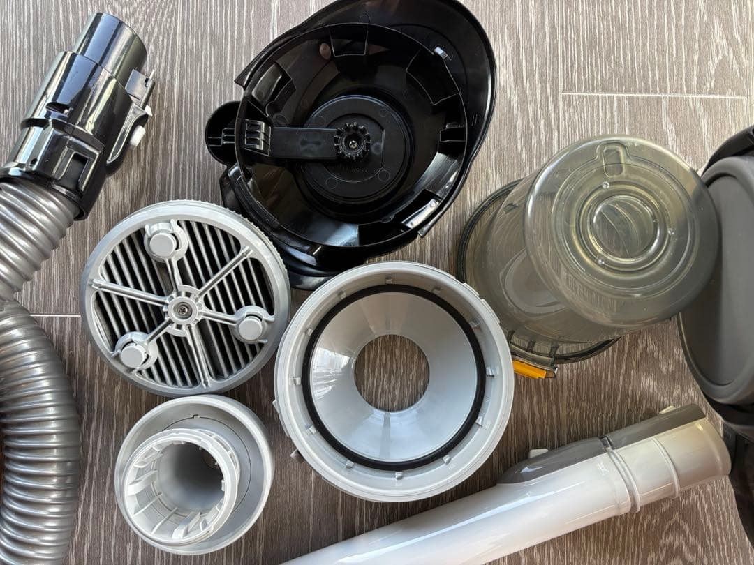 【中古】SHARP ＊ 掃除機 ＊ EC-CT12 ＊ サイクロン＊2023年製