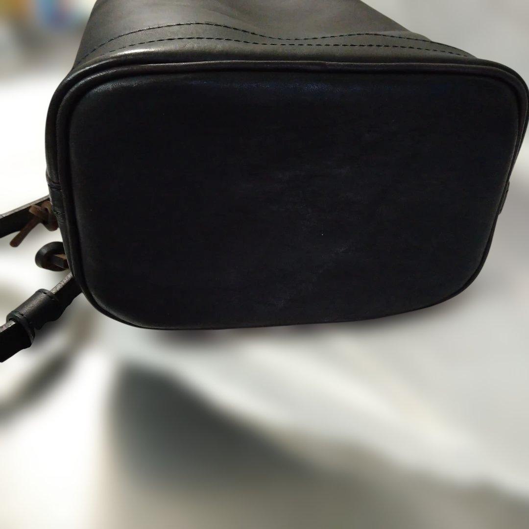 vascoレザーワンダーパースバッグ　スモール（VS-214L)　ブラック