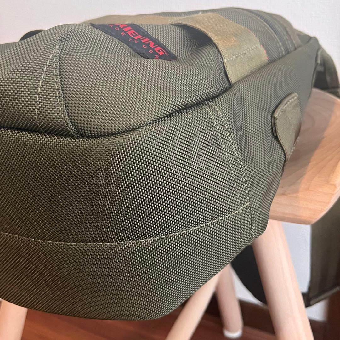 BRIEFING ショルダーバッグ