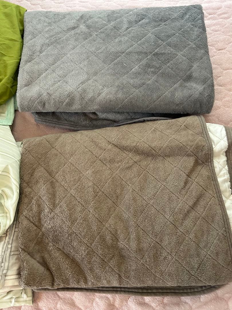 マットレス等の9点セット　敷シーツ×2、カバー2枚など