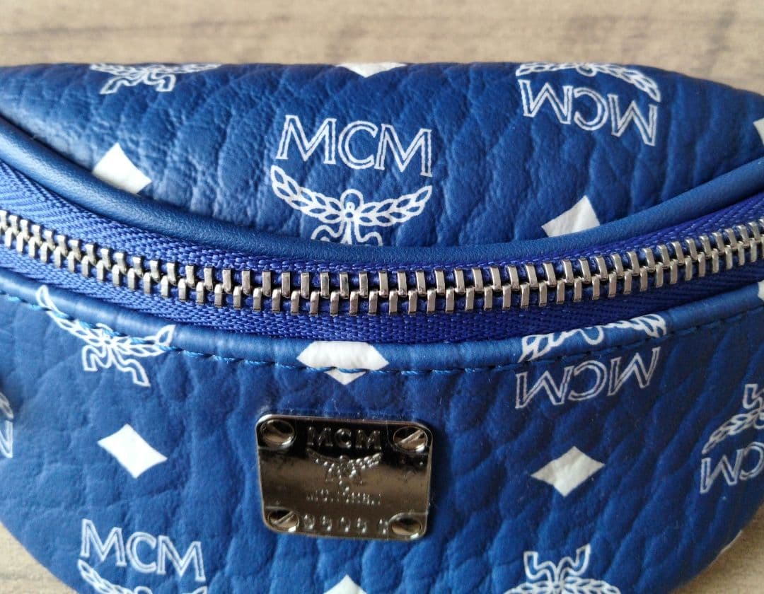 MCMポーチ チャーム ユニセックス ヴィセトス 小さめ