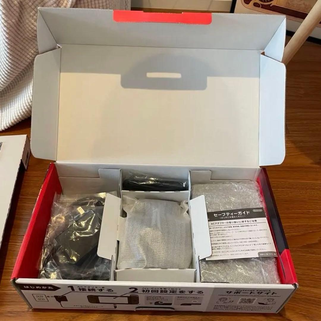 Switch（箱あり）本体　付属品あり