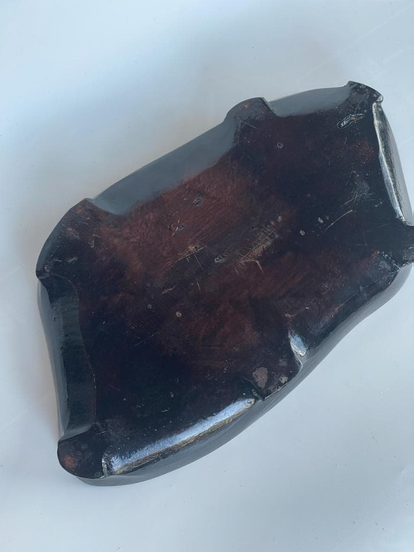 白蛇 蛇石 縁起物 弁財天 富 開運 天然石 パワーストーン 白滝権現 台座付