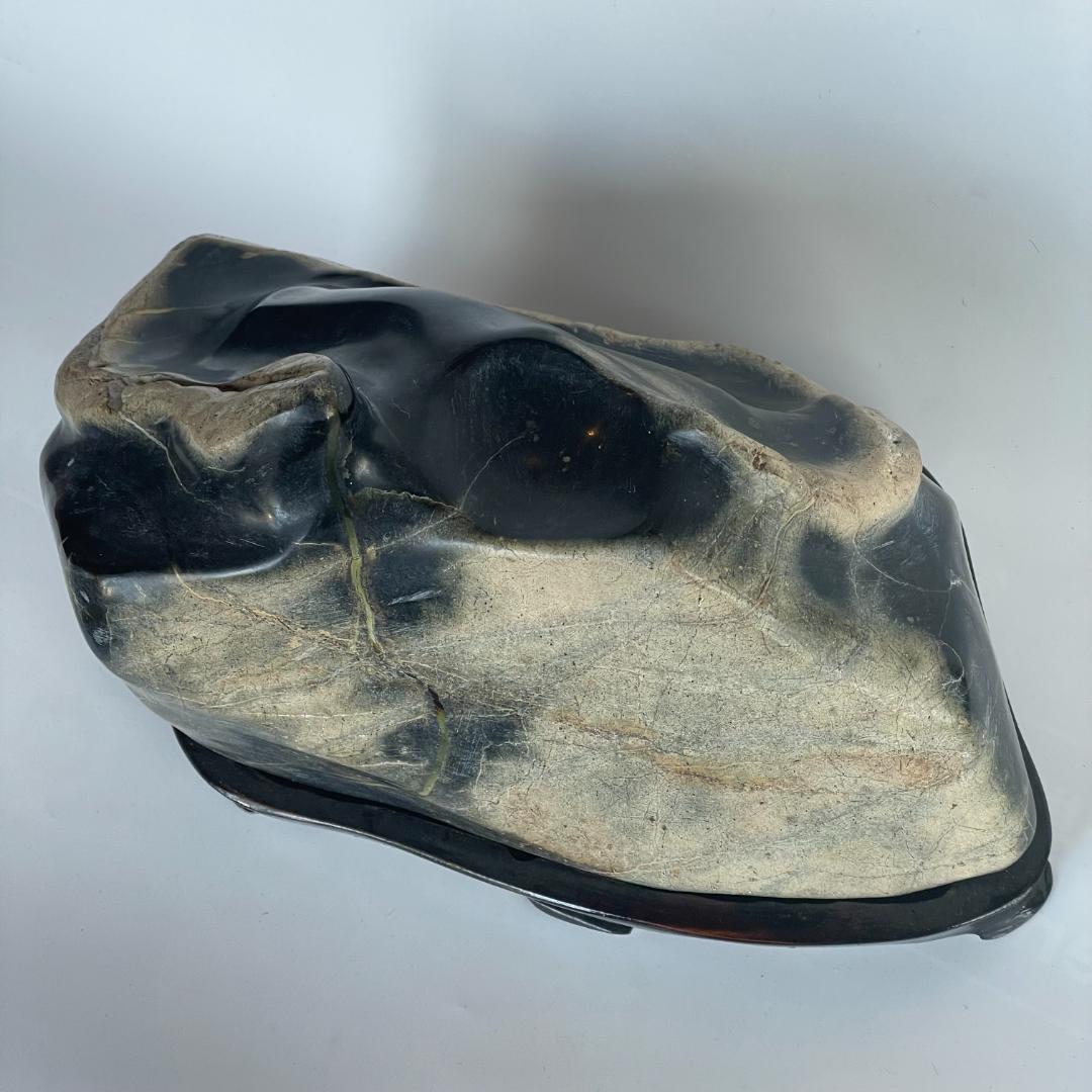 白蛇 蛇石 縁起物 弁財天 富 開運 天然石 パワーストーン 白滝権現 台座付