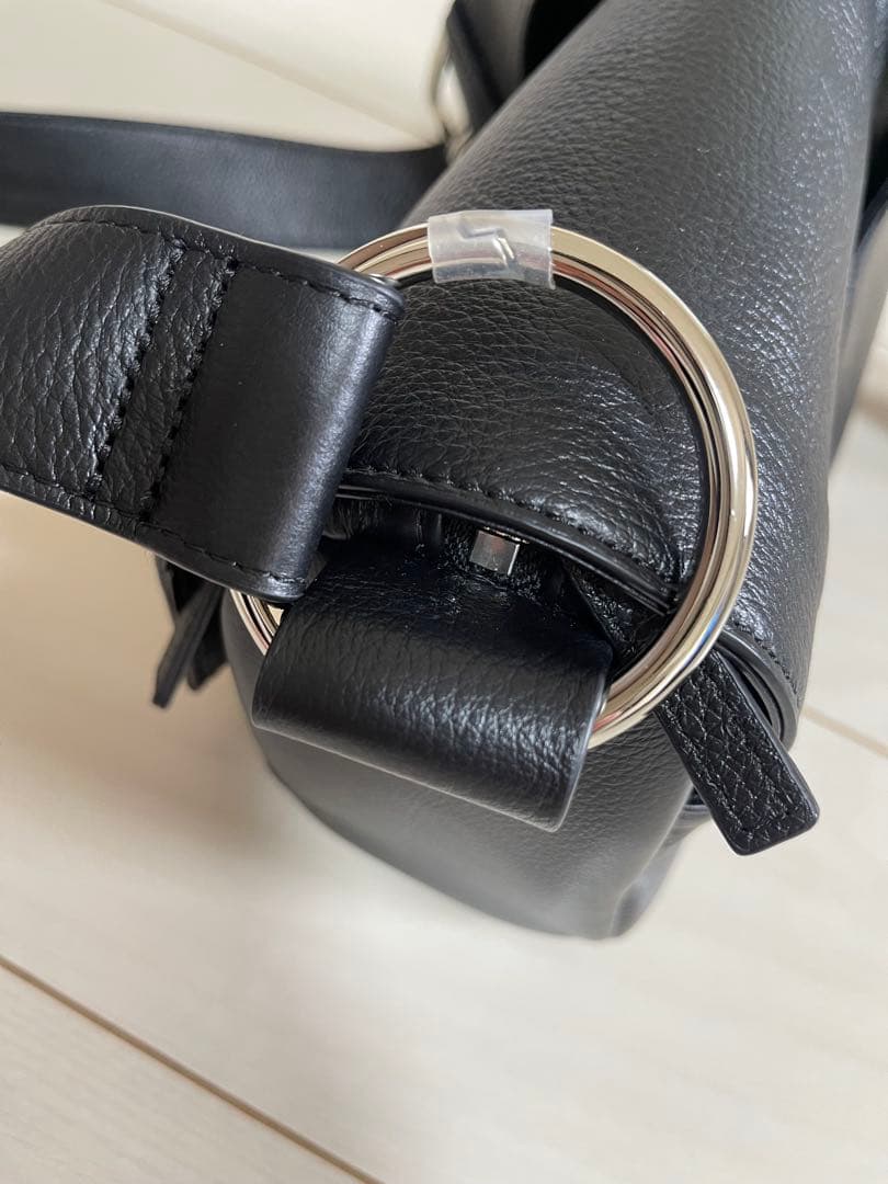 ショルダーバッグ バッグ レザーボディバッグ レディース