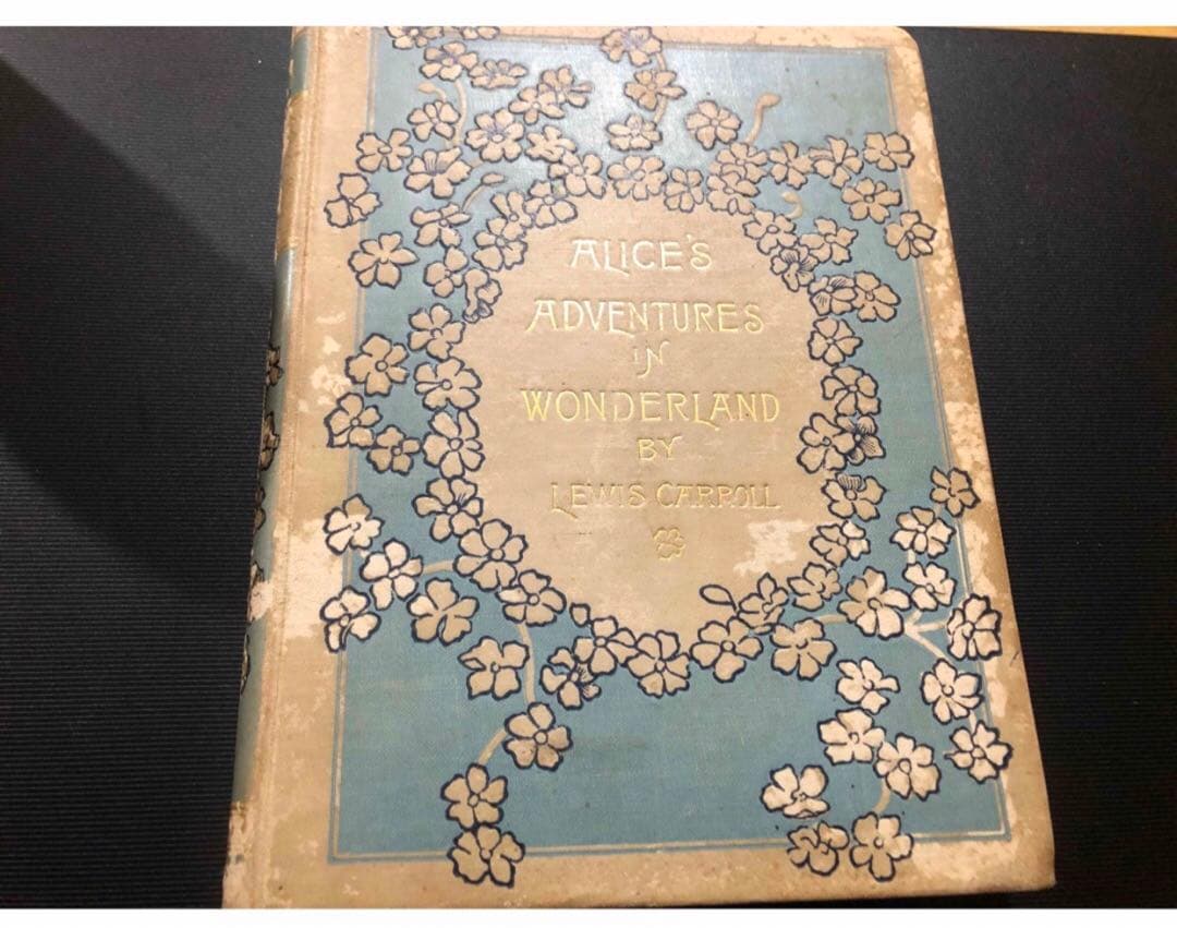 洋書 alice's adventures in wonderland