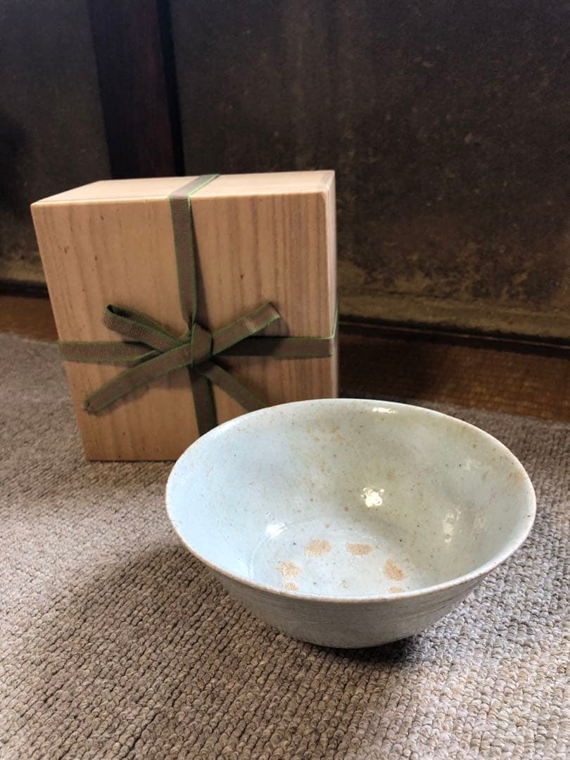 李朝　白磁　鉢　文化財管理局紙印　菓子鉢