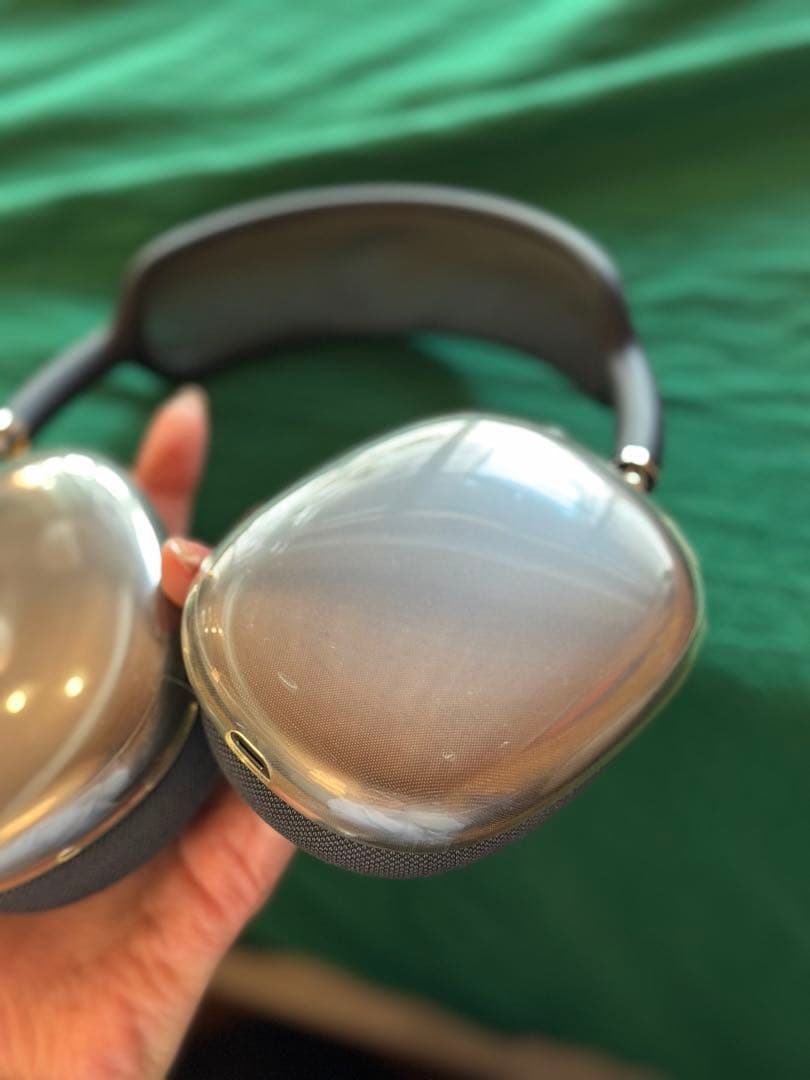 AirPods Max 専用ケース付き