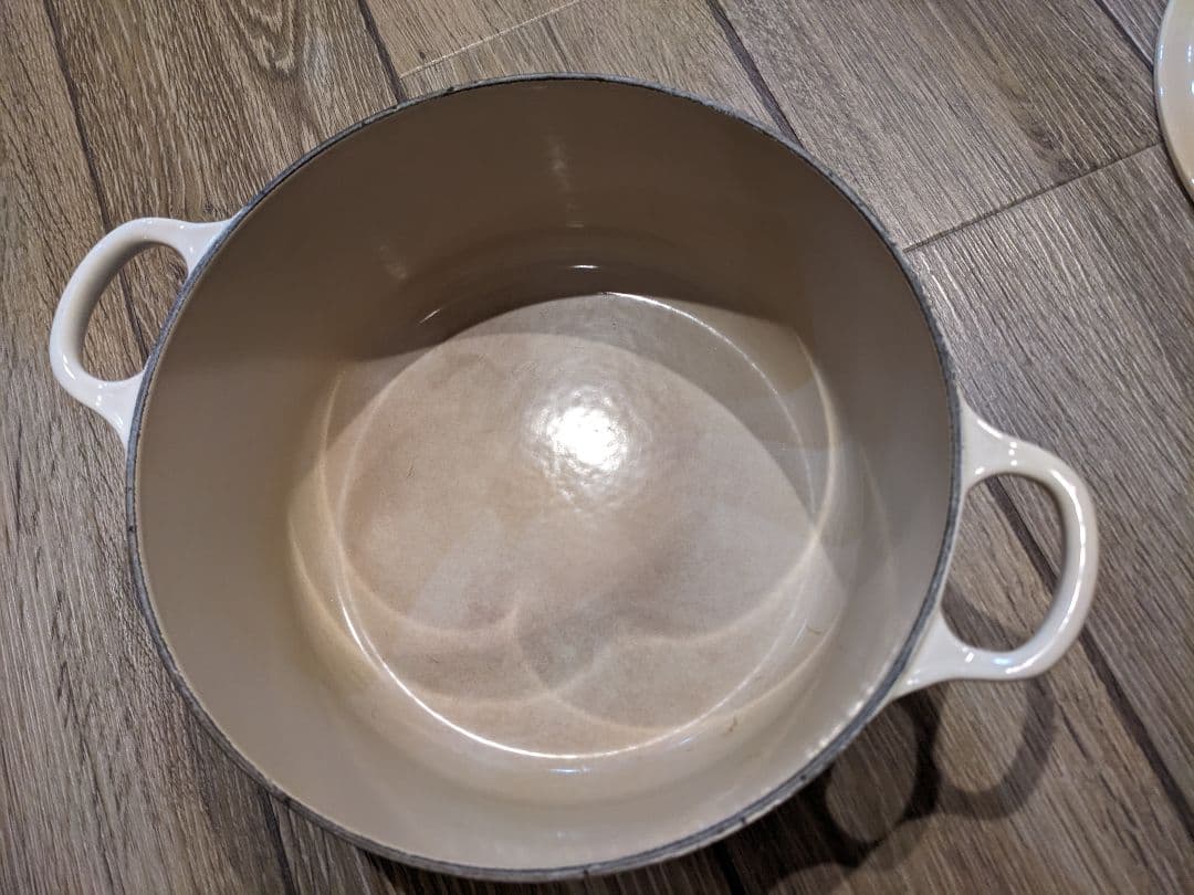 箱付き LE CREUSET 鋳鉄製 24 DUNE ココットロンド 希少カラー