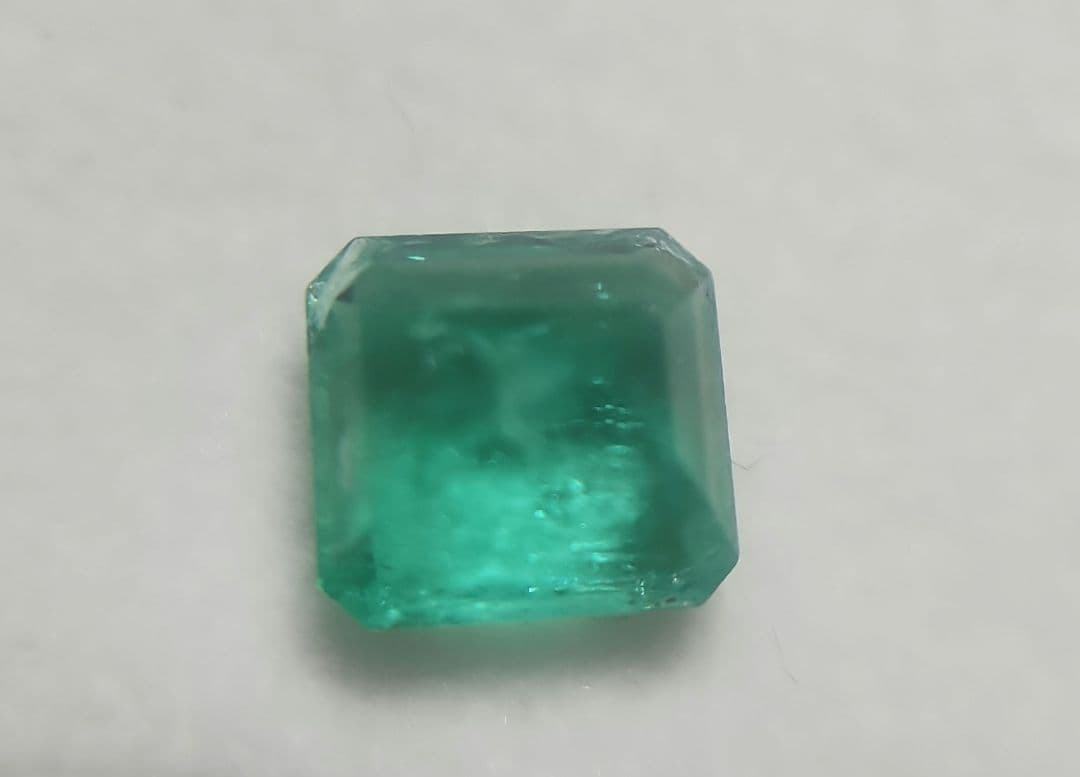 天然エメラルド 0.840ct