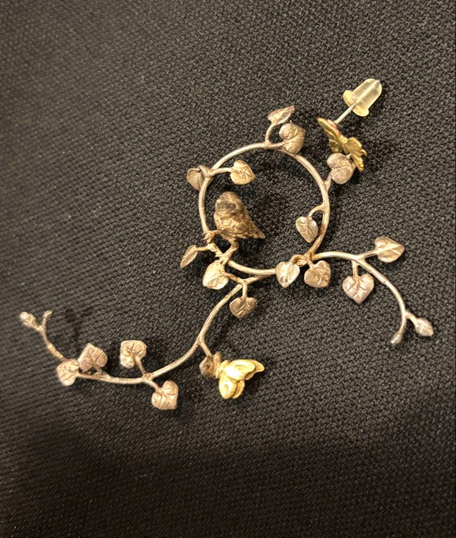 【匿名配送】DECOvienya デコヴィーニャ ピアス スズメ 植物