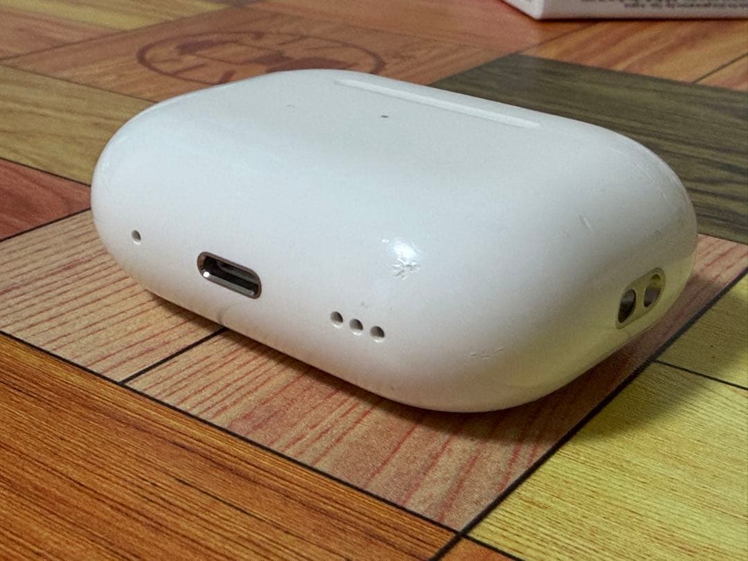 AirPods Pro 第2世代 純正イヤーチップ新品付 動作良好 キズあり