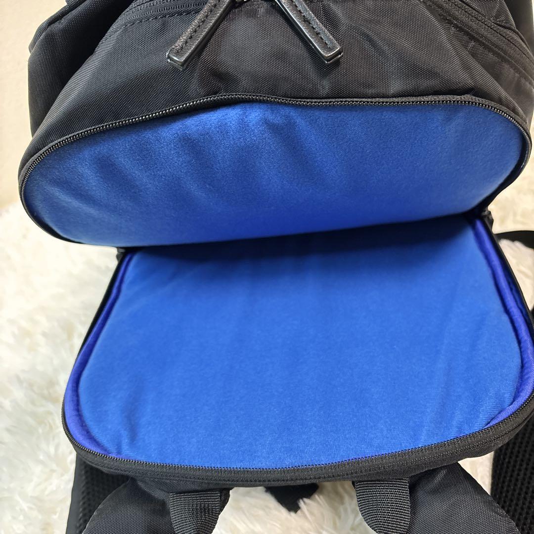 美品graniph グラニフ 無重力リュック デイバック 黒 ブラック リュック