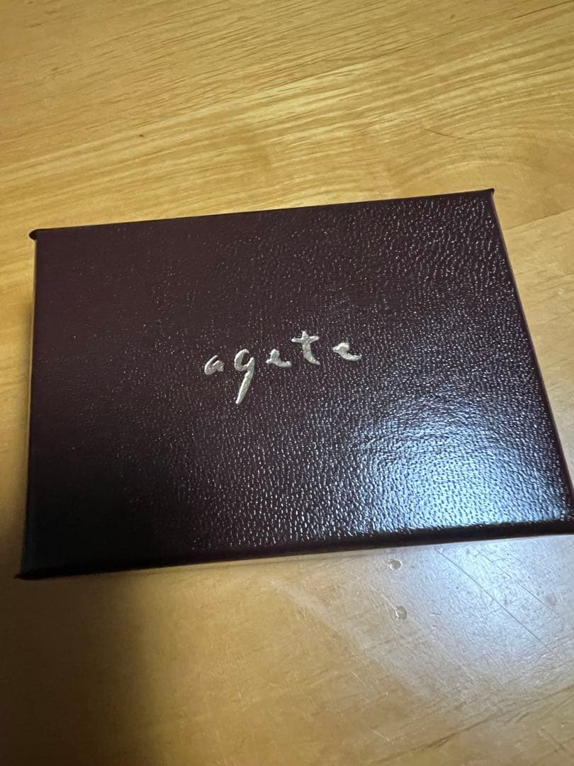 agete シルバークォーツ／マーカサイトチャーム