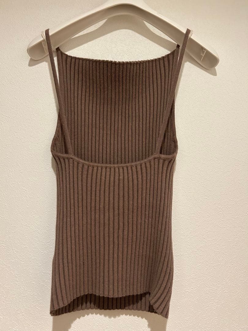 THE SHISHIKUI ニットキャミ　 GREIGE グレイジュ