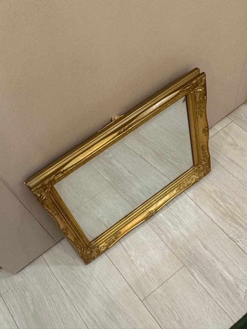 アンティーク風　エレガント額縁ミラー