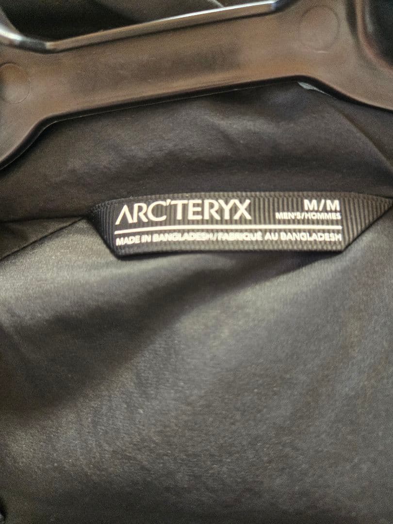 ARC'TERYX ブラック アトム　LT Mサイズ