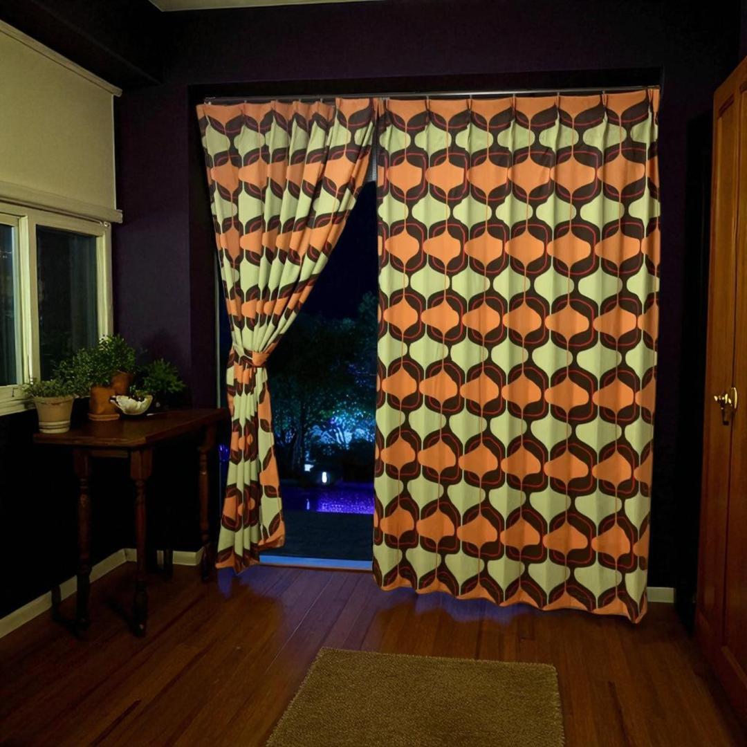 ミッドセンチュリー スペースエイジ カーテン クリスマスセール売り切り1万円