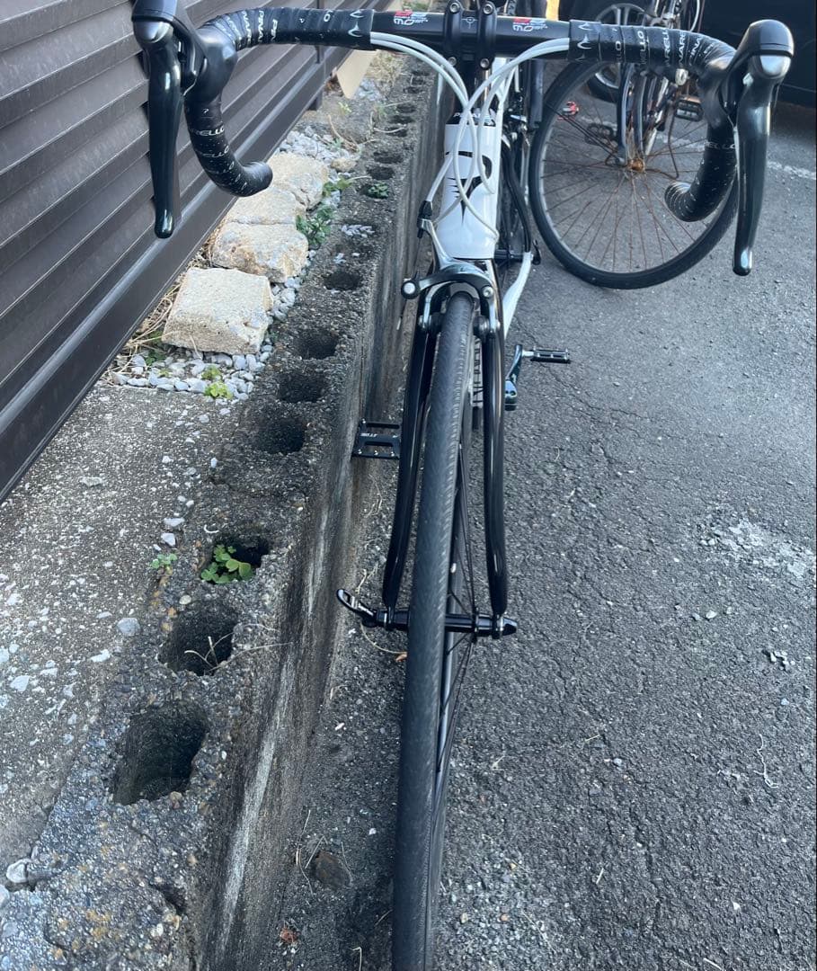 PINARELLO NEOR 2018年モデルホワイト Tiagra