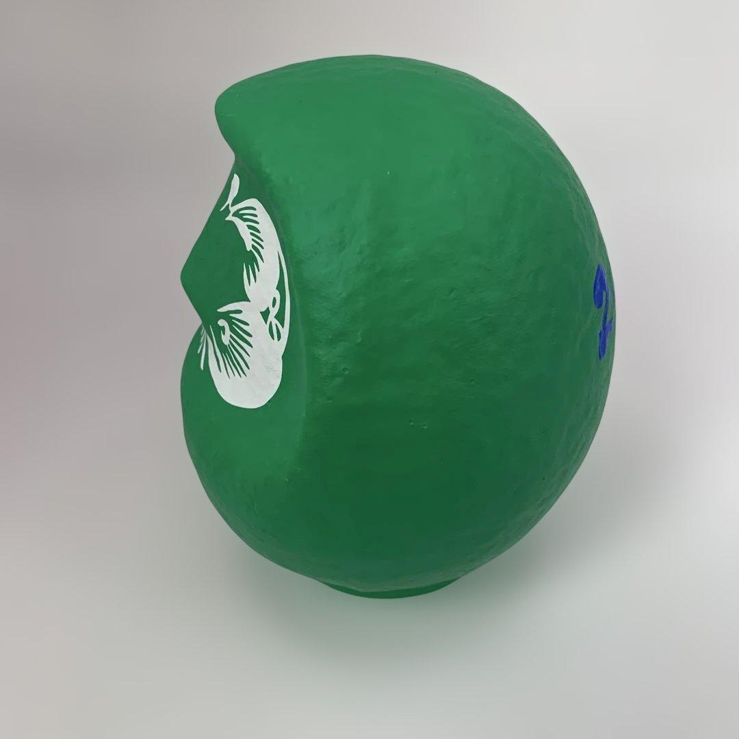 緑色の置物 2024年 鶴デザイン