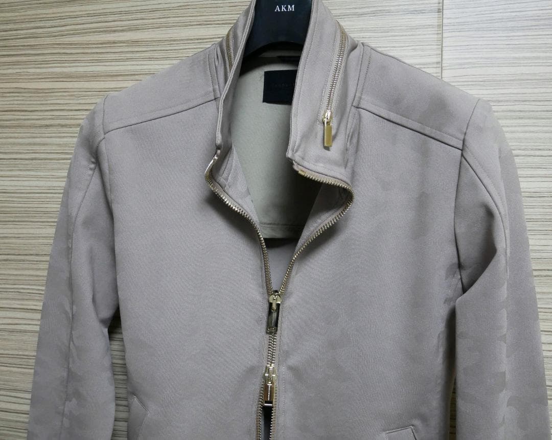 美品☆ジュンハシモト　シャドーカモ　トラックＪＫセットアップ　サイズ２（S）