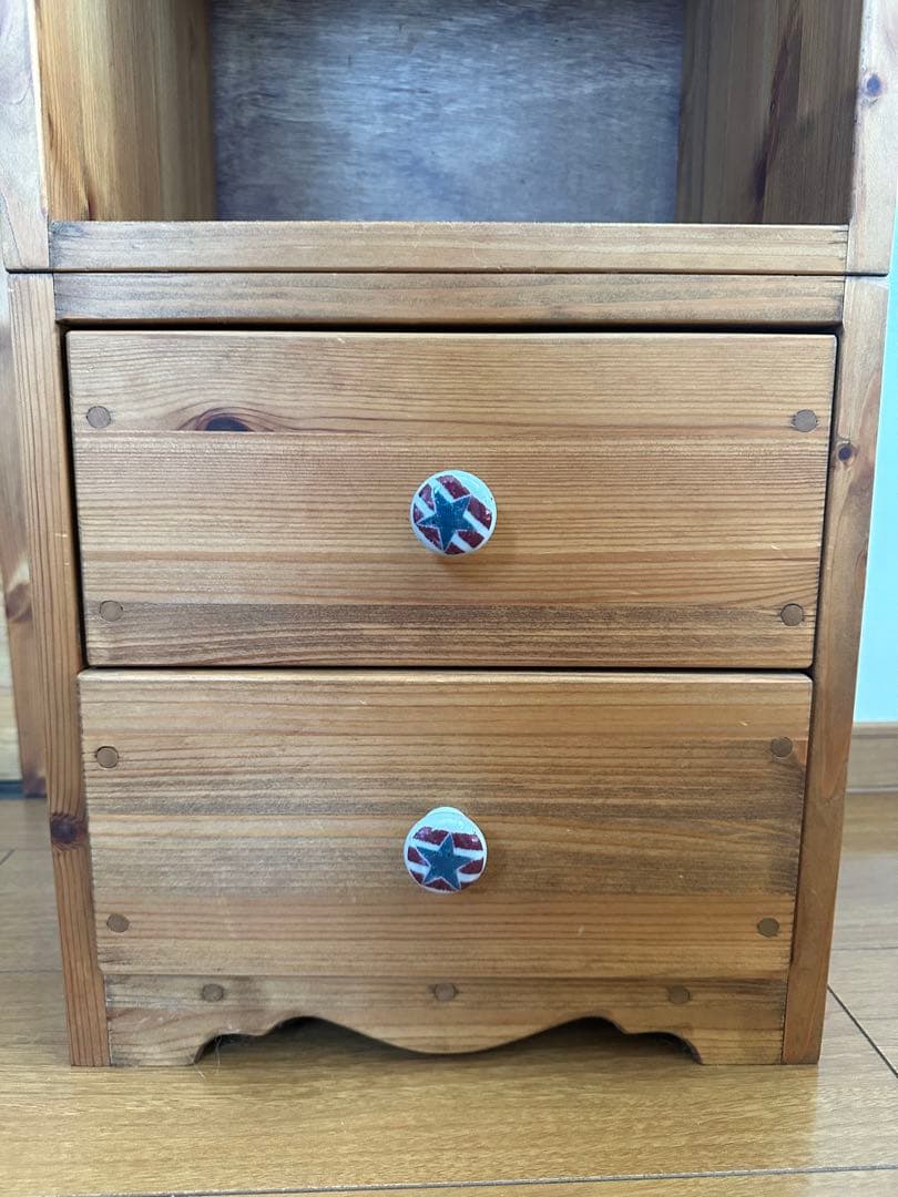 値下げ⭐︎木製ラック 星型カット扉付き