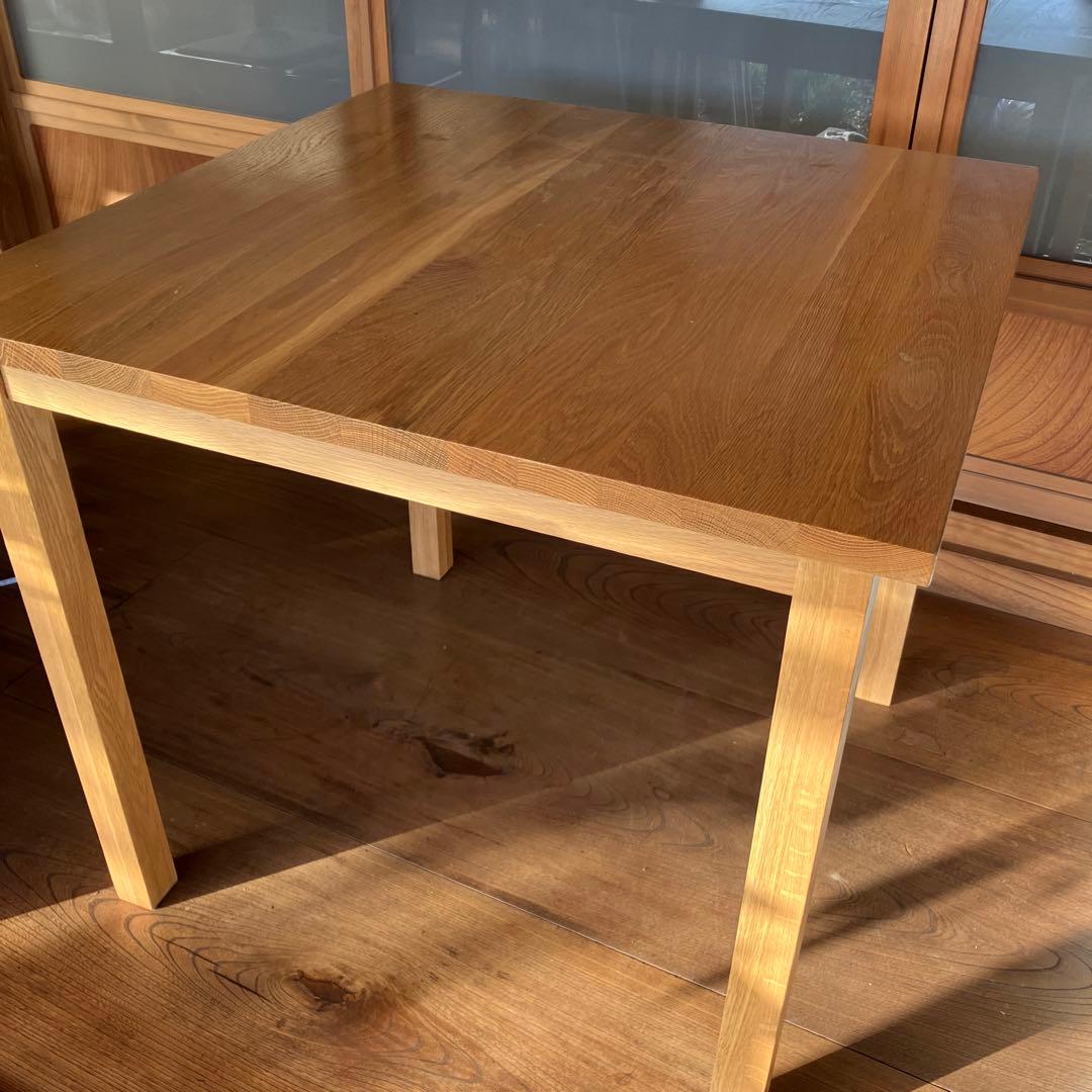 無印良品MUJIダイニングテーブル オーク材 80cm✖️ 80cm