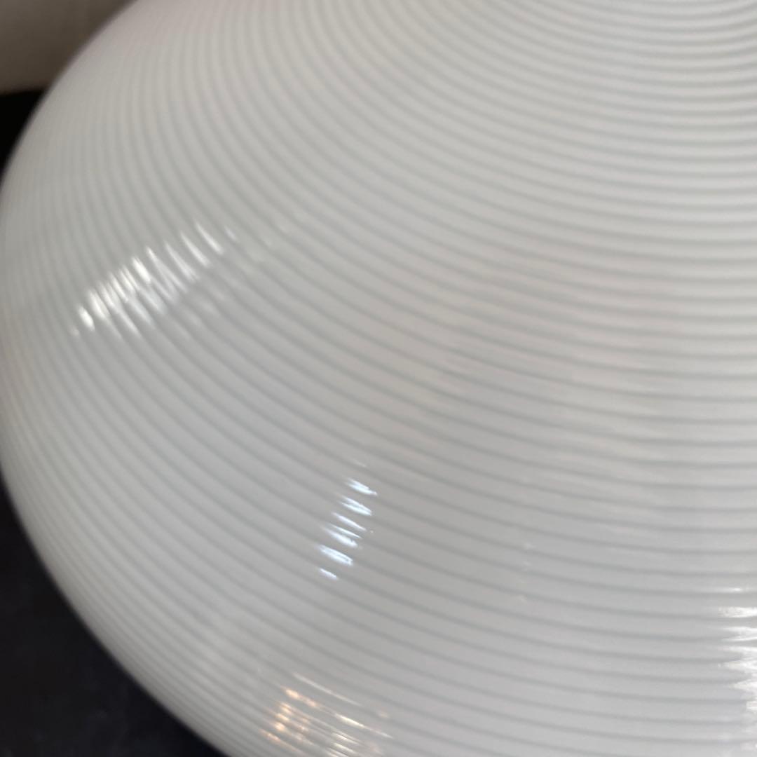 【中尾恭純】　中仙窯　白磁千段　有田焼　白磁線段壺　大　直径30センチ以上